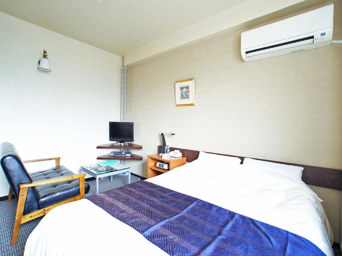 Hotel Cerezo Tokio Buitenkant foto